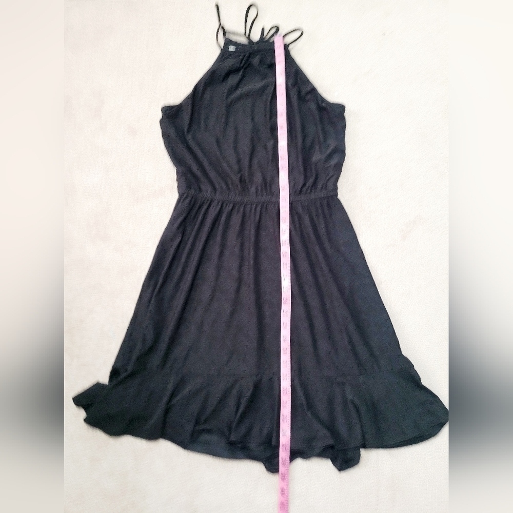 London Times Women's Black Eyelet Halter Dress Size 10 Lined Keyhole Back - Picture 7 of 11